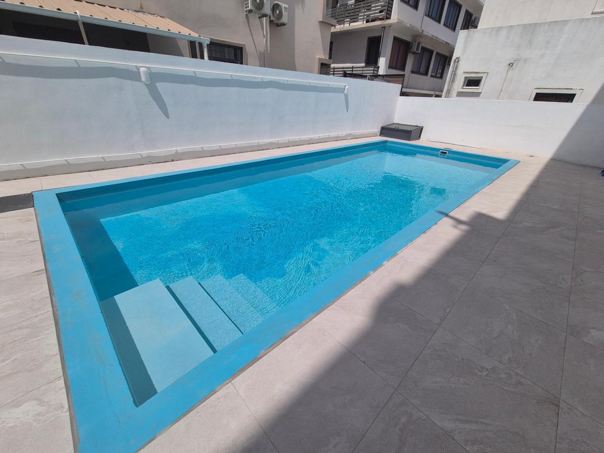 Skyview Apartment- Rooftop Penthouse With Sunset & Sea Views Flic-en-Flacq エクステリア 写真